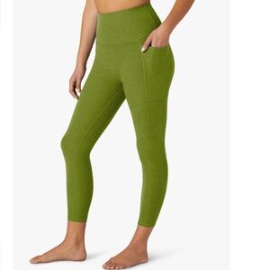 Beyond Yoga Set - Spacedye Focus Cropped Tank & High Waist Capri Legging - Small